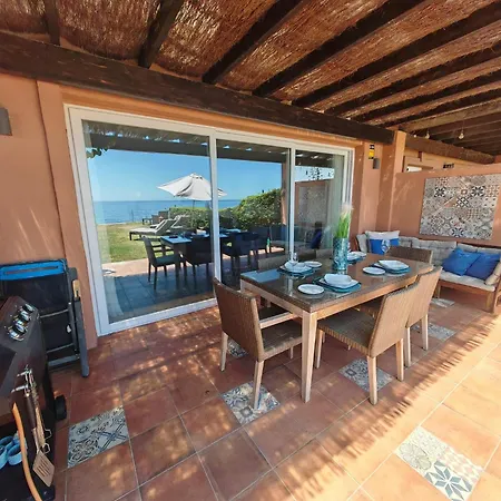 Beachfront Townhouse Holiday home